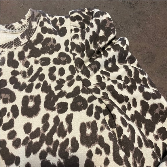 JANINE SWEATSHIRT IN LEOPARD MULTI - Picture 2 of 5